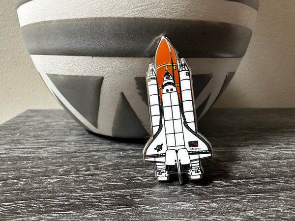 Space Shuttle Endeavour トレーディングカード Space Shuttle Endeavour Pin | The Space Store