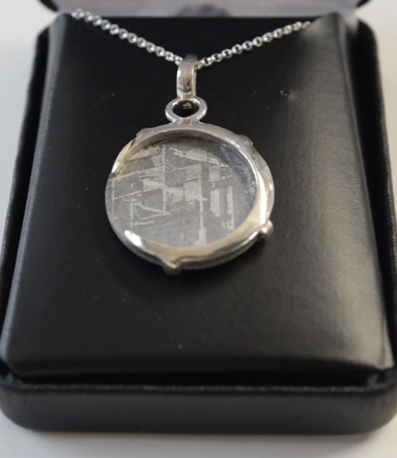 Gibeon Pendant with 20" silver chain and giftbox!