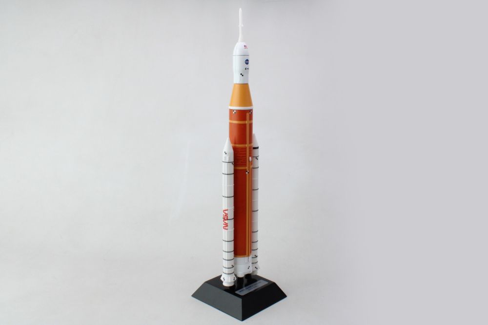 SLS ROCKET 18 INCHES 1/235 | The Space Store
