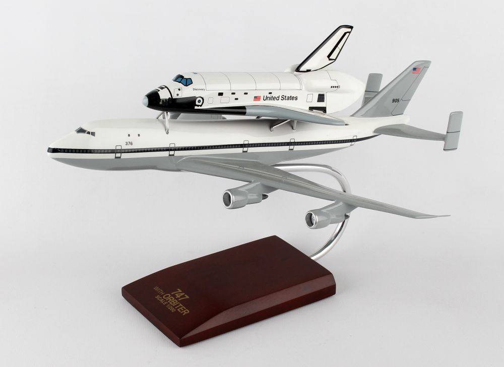 1/200 NASA Space Shuttle "Discovery" w/747-100 SCA - The Space Store